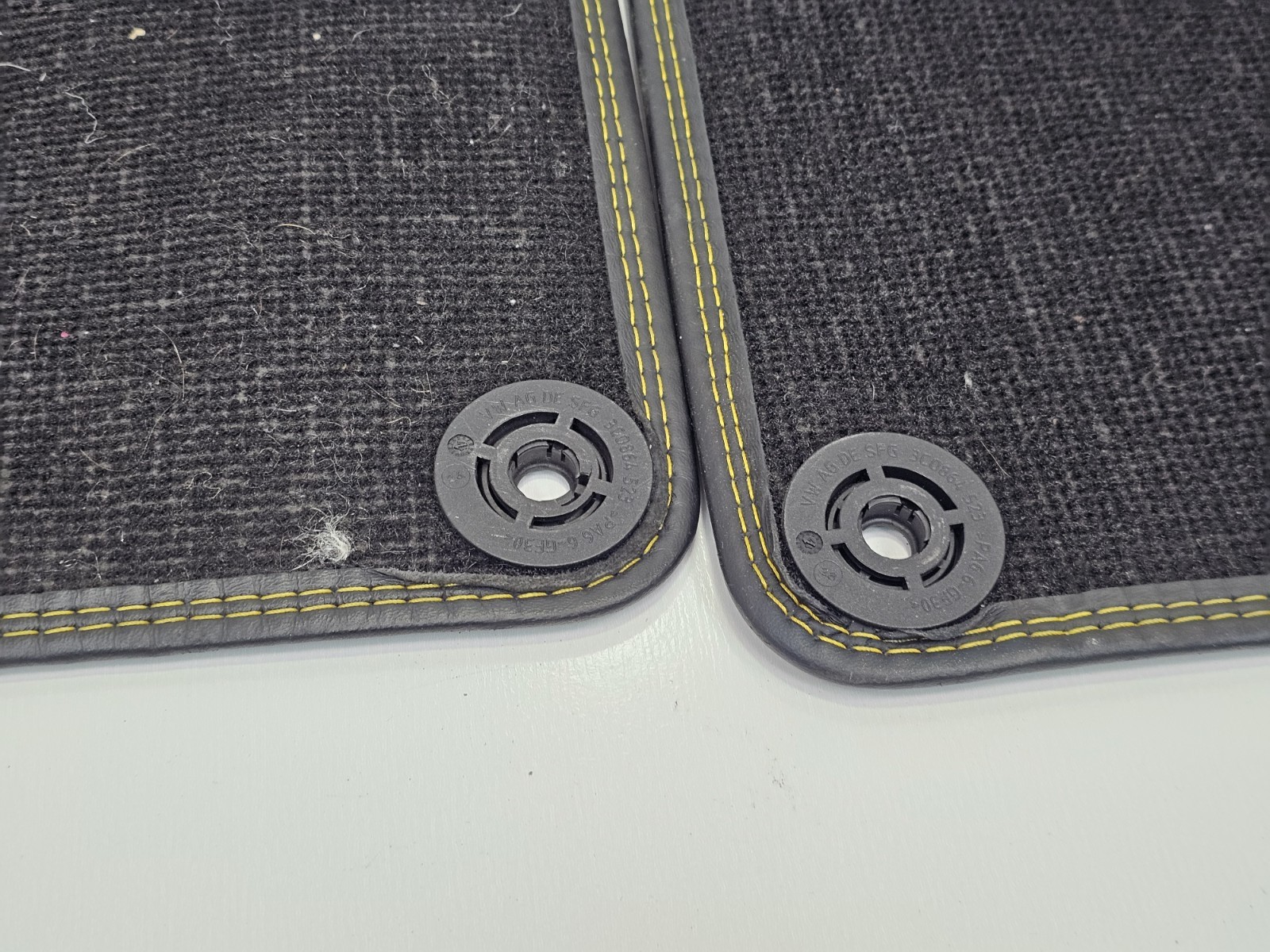 2015-2022 Lamborghini Huracan Black w/ Yellow Stitching Floor Carpet Mat Set OEM