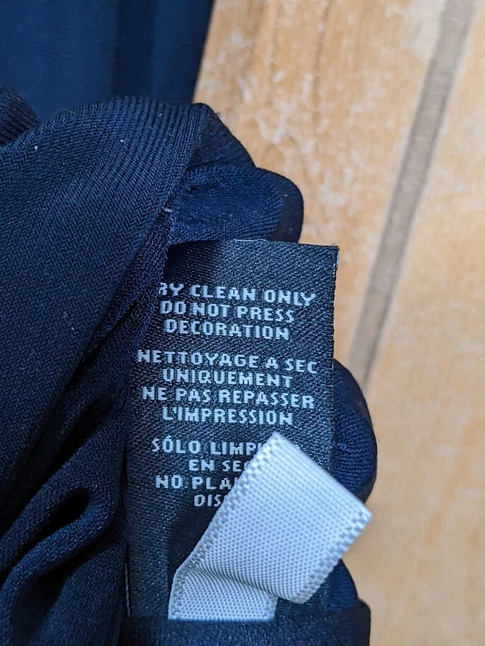 Vestido de festa/coquetel American Living Navy tamanho 14 envoltório falso franzido flutter clássico - Imagem 4 de 4