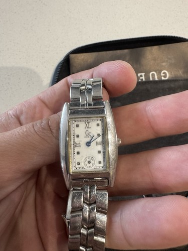 Vintage Guess Collection - GC 1000 silver Tone Watch - Box / New Battery - Picture 4 of 6