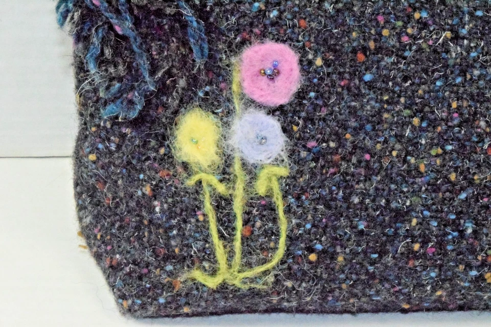 Vintage Wool Hand Bag 60s 70s Minty Pastel Confetti Weave Bamboo Handle 8X12In - Image 2 of 4