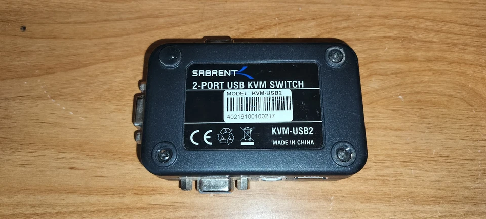 Sabrent KVM-USB2 2-Port USB 2.0 and VGA/SVGA KVM Switch Box **USED, NO CABLES** - Image 2 of 4