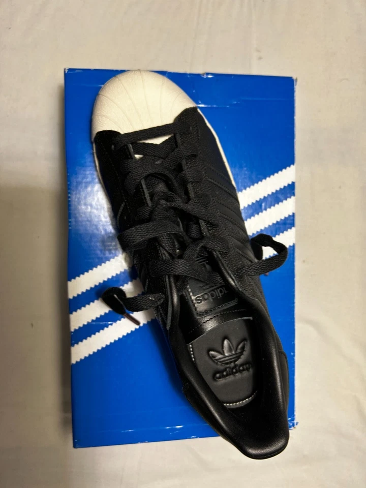 Adidas Superstar '82 misura 43,5 Nero/Bianco Gesso - Immagine 2 di 4