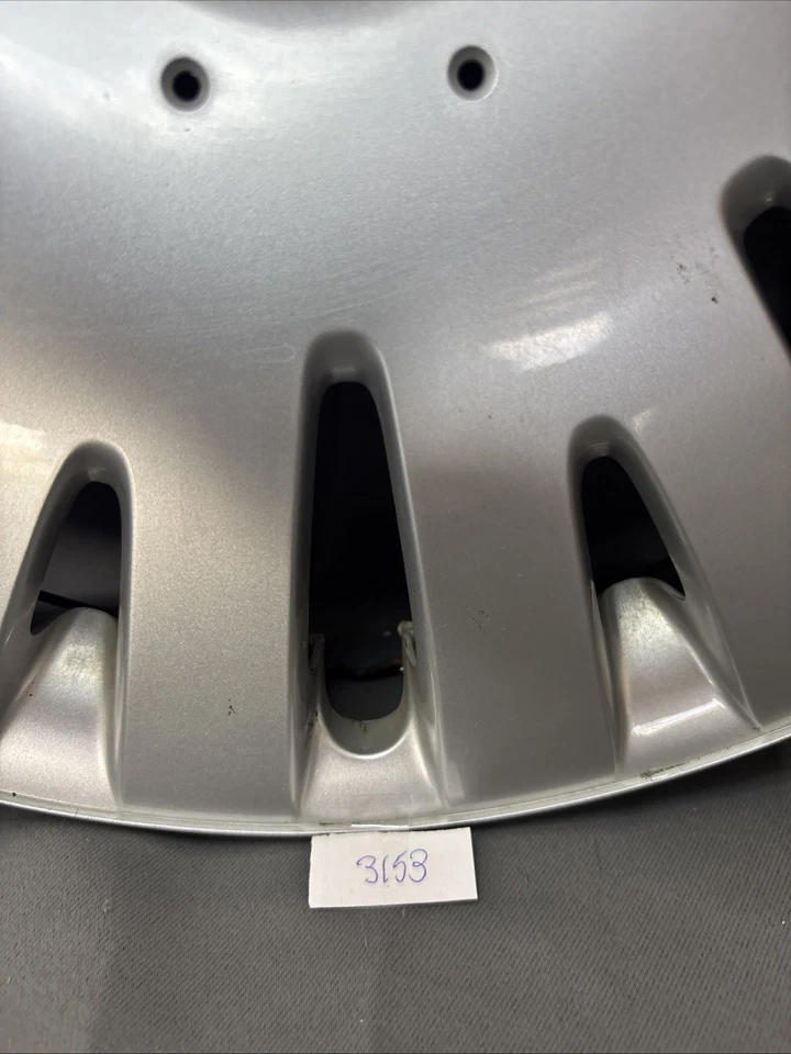 Tapacubos 2007-2011 EOS, 2006-2010 PASSAT 3C0601147B OEM VW VOLKSWAGEN 16" #61553 Foto 3 de 4