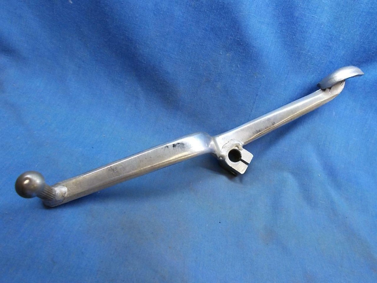 Yamaha 164-18111-01-00. OEM Heel Toe Shifter. Fits YG5 YL G6 G7