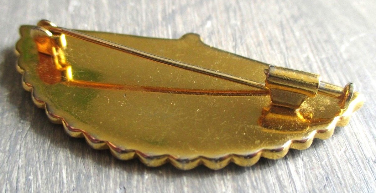 Sans Prix De Réserve - Boutons De Manchette - 8 Carats Or Jaune Pierre A Couches