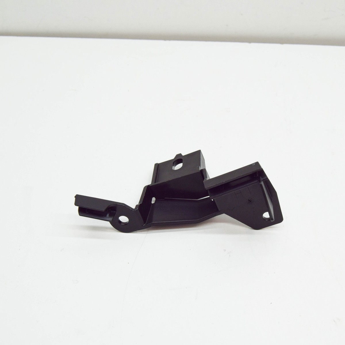 AUDI A6 C8 Front Left Bumper Adapter 4K0807077 NEW GENUINE | eBay