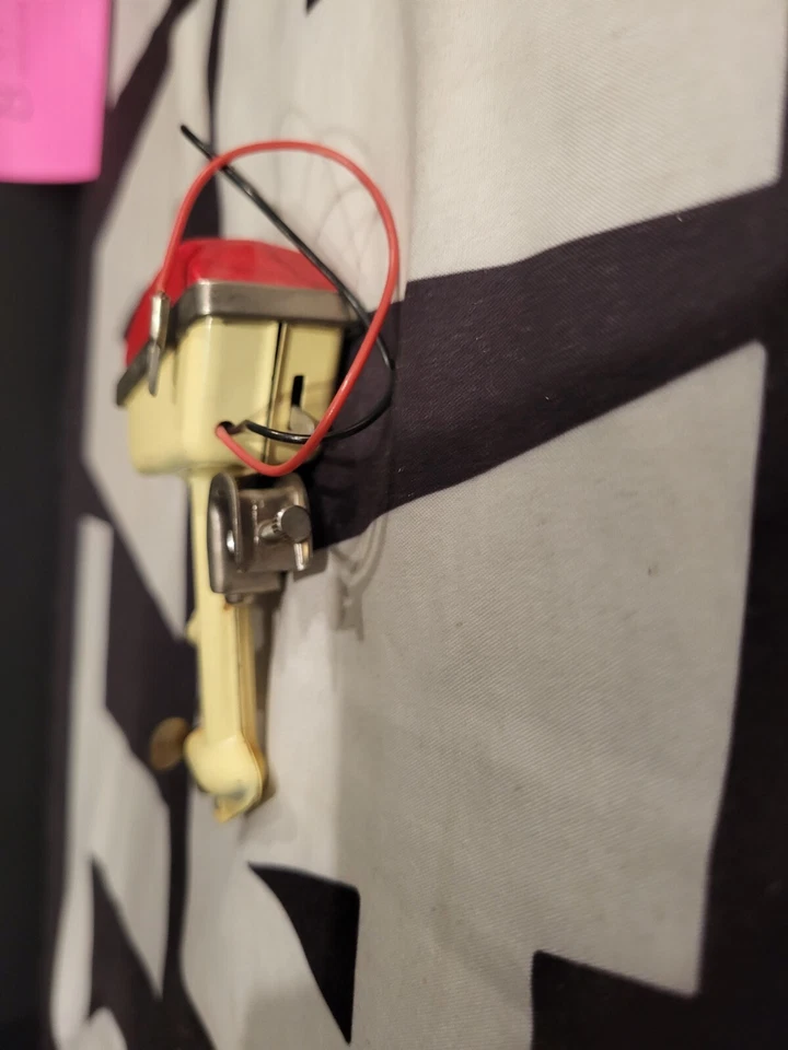 Motor de barco eléctrico Mermaid OB-5 STREAM LINE de colección modelos K&O flota Foto 4 de 4