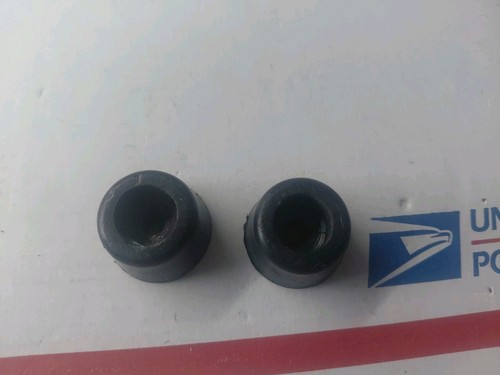 Hallicrafters  SX 117   Pair of cabinet feet. May fit other Units PTH