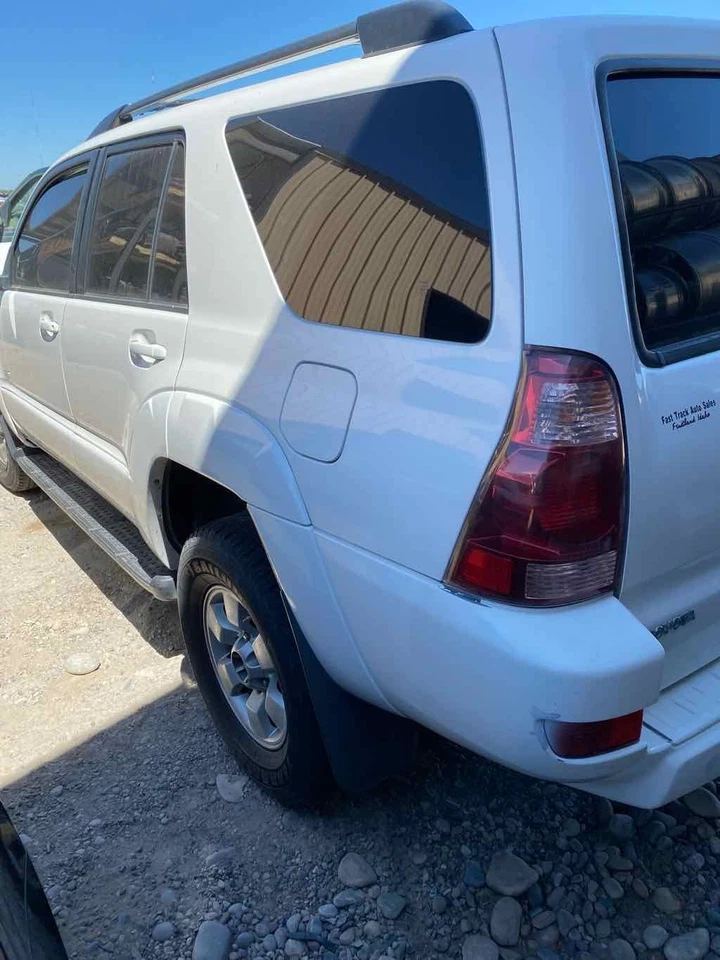 Used Power Steering Pump fits: 2003 Toyota 4 runner 8 cylinder Grade A - Image 2 of 4