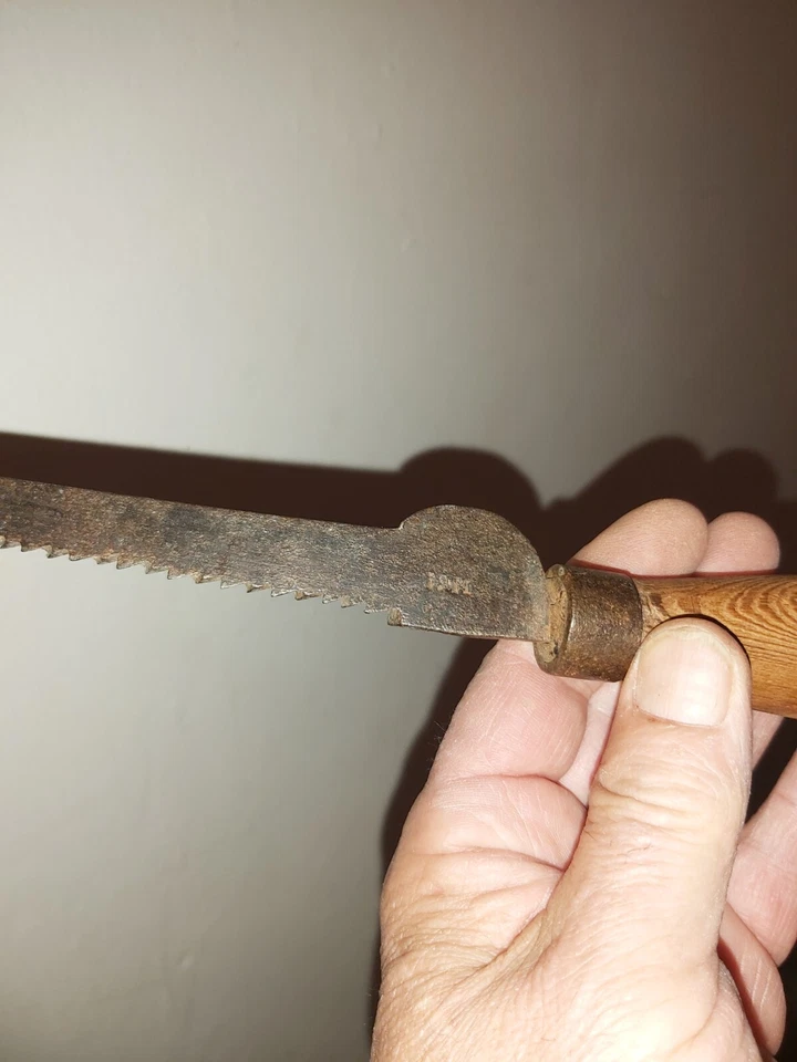 LONGUE SCIE ANCIENNE A GUICHET XIXEME FORGEE MAIN - Photo 3/4