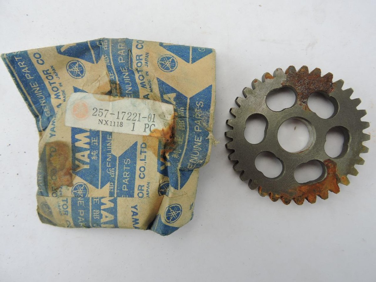 257-17221-01 NOS Yamaha Transmission 2nd Gear JT1 JT1L JT2 JT2MX