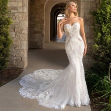 Sexy Mermaid Wedding Dresses Strapless Applique Backless Buttons Bridal Gowns