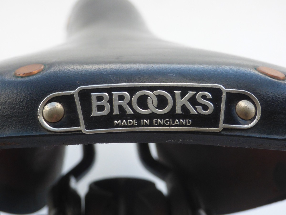 80s Vintage BROOKS B17 チャンピオンスタンダード NOS BROOKS B17 CHAMPION STANDARD WITH HOLE SADDLE SEAT