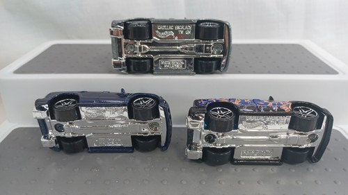 Hot Wheels Cadillac Escalade Gray Blue Black Lot Of 3 Die Cast - Picture 5 of 5
