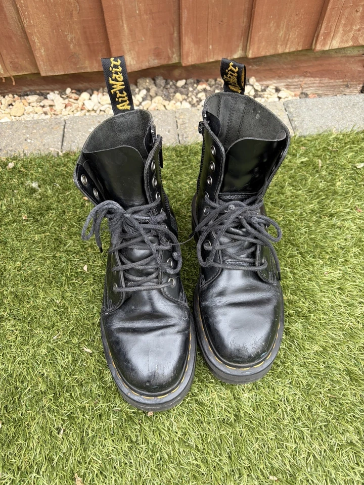 Dr Martens Jadon Hi, photo 1 of 5