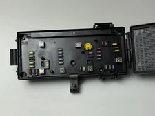 2006 DODGE RAM 2500 3500 5.9 CUMMINS DIESEL FUSE BOX TIPM P56049890AI