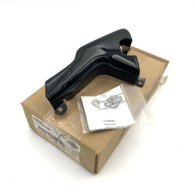 01 スポーツスター　883 純正部品 oem Harley 26900108 Gloss Black Coolant Hose Line Cover 15-20