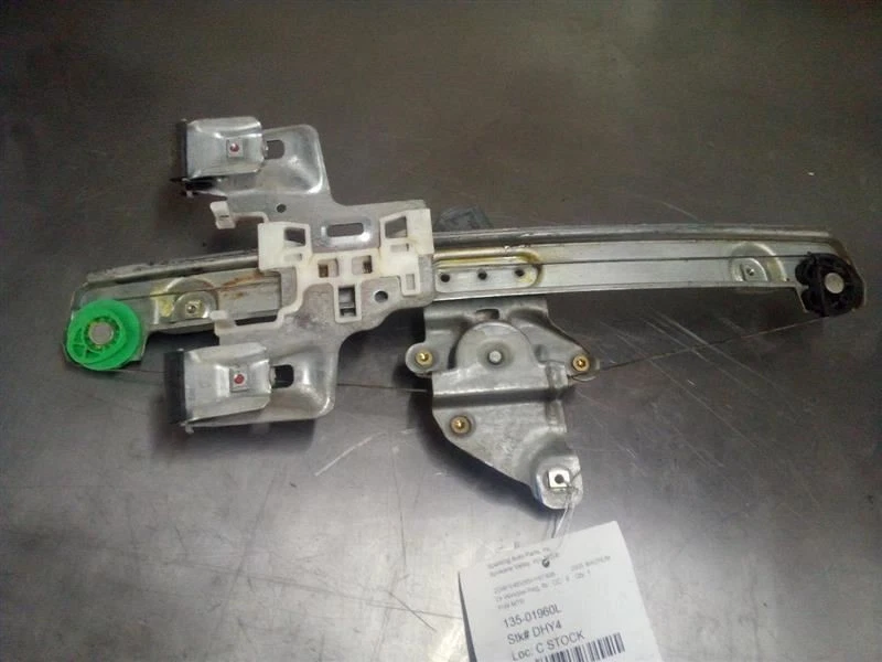 Regulador ventana trasera izquierda conductor con motor Dodge Magnum 2005 7456743 Foto 3 de 4