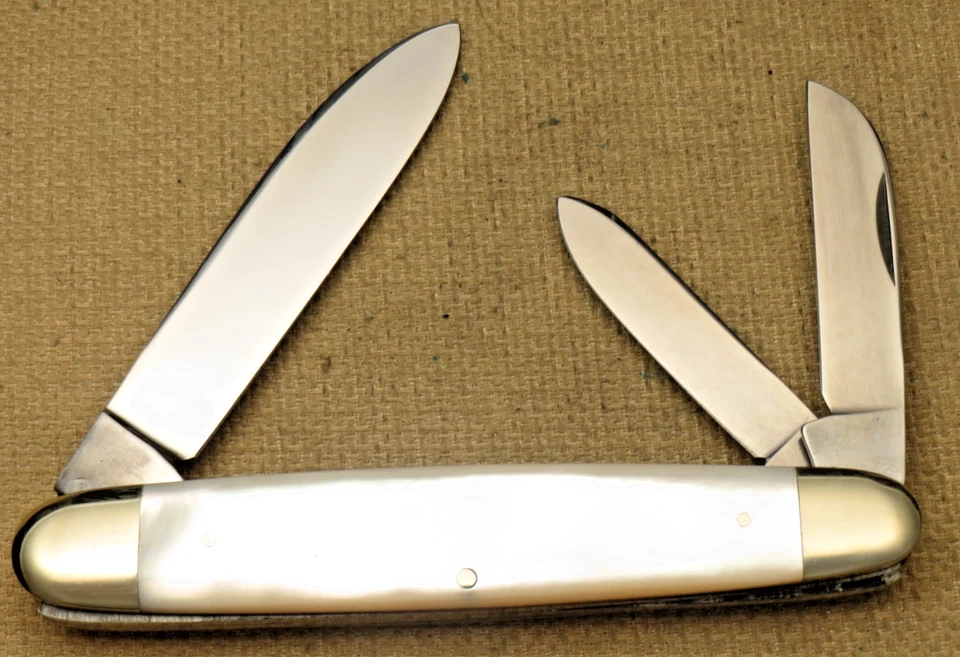 MILLER BROS USA - 1990’s Era Solingen - Jumbo Anglo Saxon Whittler Knife Pearl - Image 3 of 4