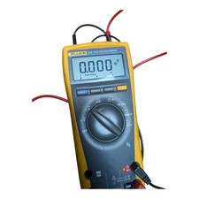 Fluke 175 True-RMS Digital Multimeter