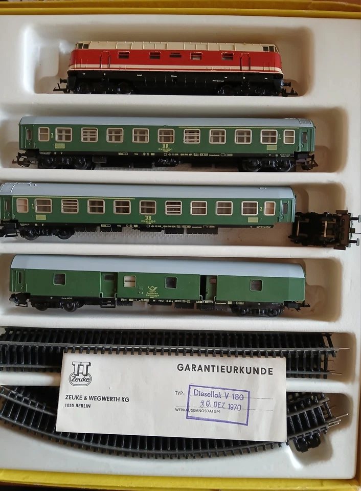 DDR Eisenbahn TT Zeuke Diesellok V 180 mit Wagenset, 1970  Falt- Firmenprospekt  - Bild 4 von 4