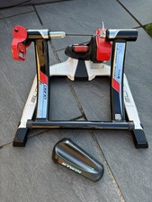 ELITE QUBO DIGITAL SMART B+ TURBO TRAINER BLUETOOTH & ANT+ RISER BLOCK