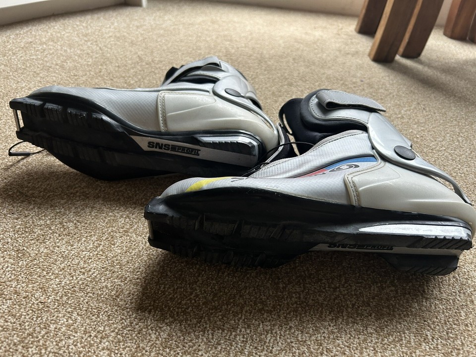 Salomon Cross Country Ski Boots Size 8 eBay
