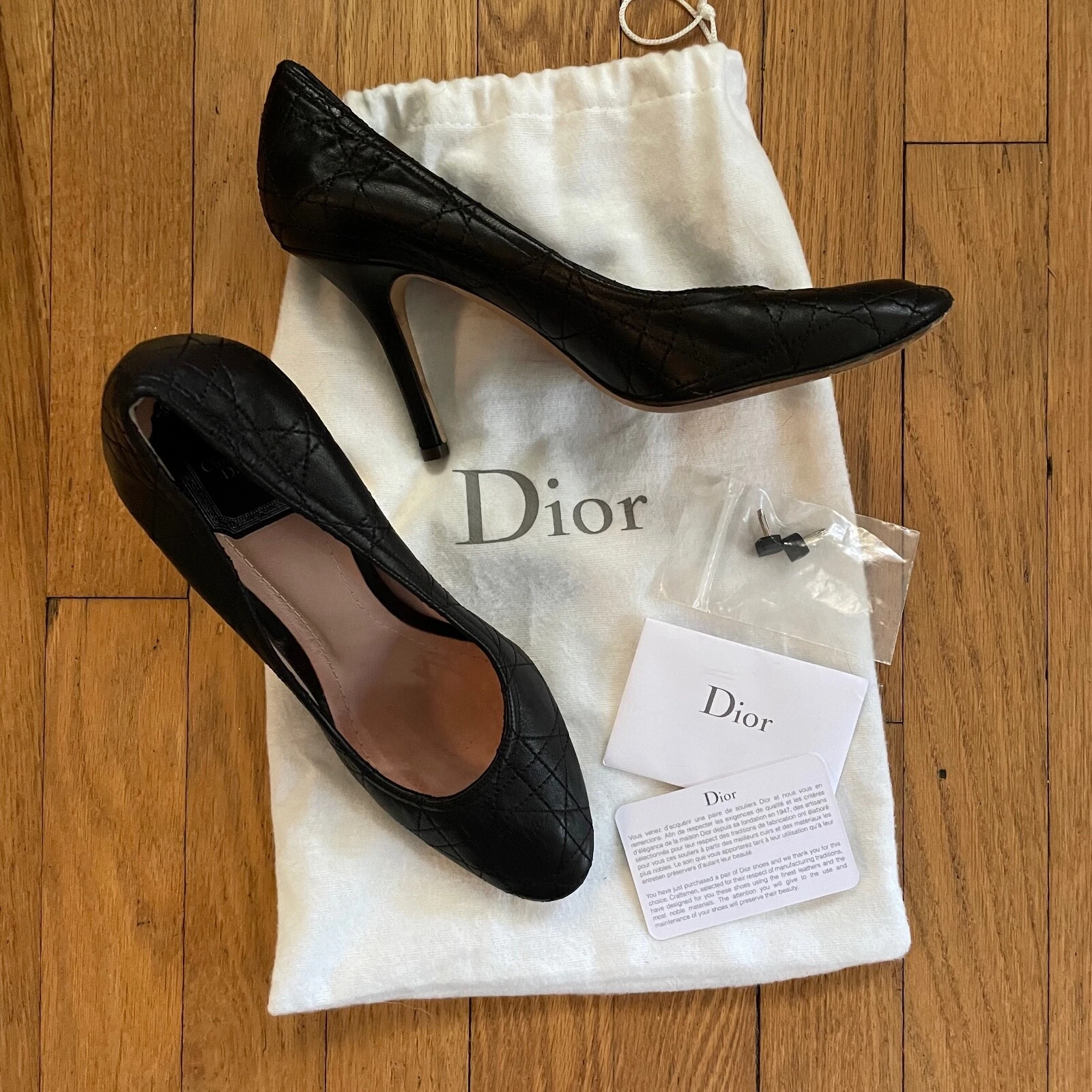 Escarpins cuir matelassé Christian Dior noir taille 39,5 US 9,5