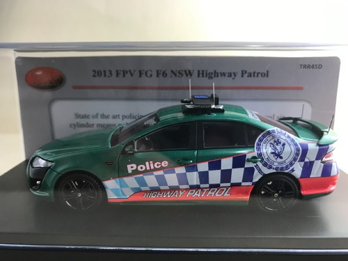 1/43 TRAX TRR45D FPV FG F6 – NSW HWP – GREEN - Picture 4 of 4