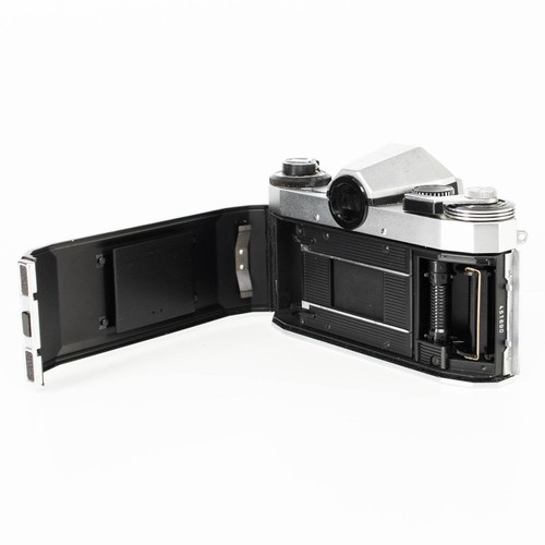 Praktica PL nova 1B Kamera | 30mm f3.5 Objektiv | M42 | Weiß | G.D.R | 1967 - 1975 - Bild 8 von 12