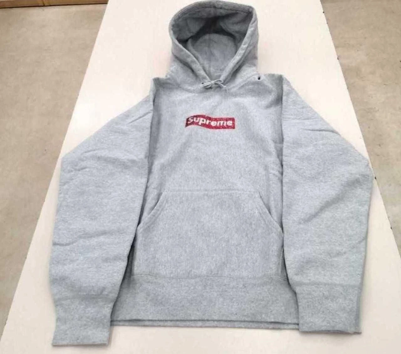 Parka Supreme Swarovski 19Ss boîte logo
