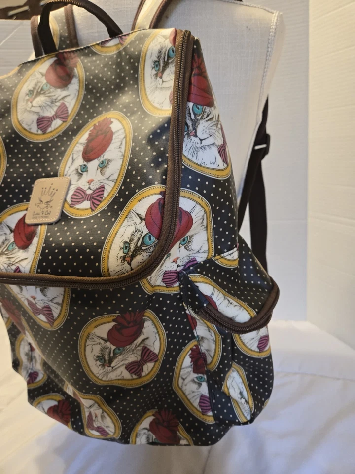 Única Mochila Queen Cat Taiwán Retro Borgoña Impermeable Trabajo Escuela Sombrero Rojo  Foto 2 de 4