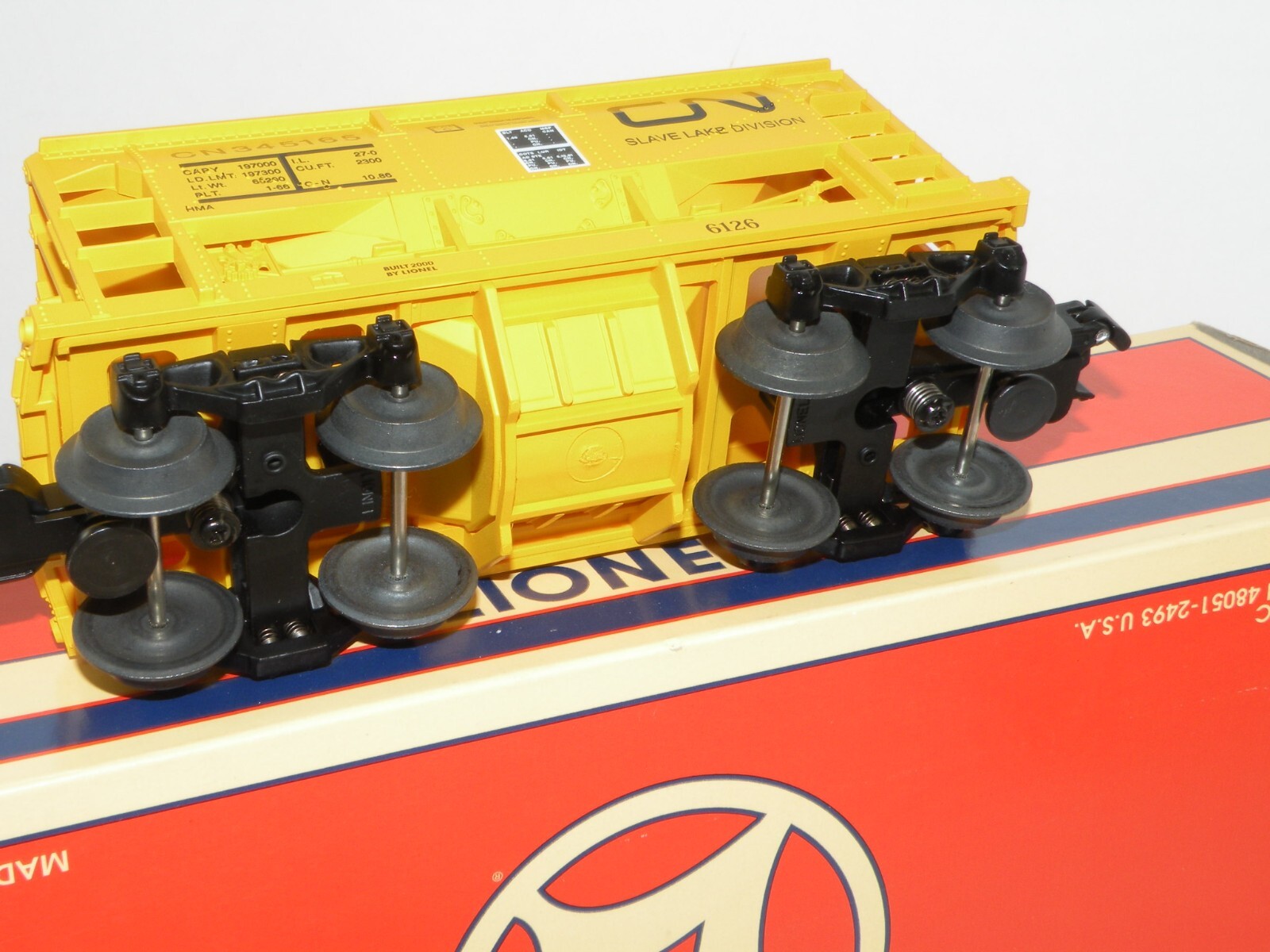 Lionel 6-17801 CN Canadian National Yellow Ore Car 2000 C10