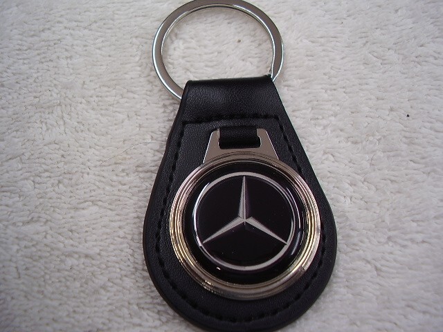MERCEDES BENZ    KEY CHAIN   LEATHER FOB