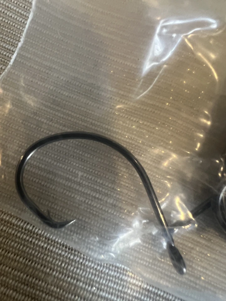 100 pack Eagle Claw 7/0 Non Offset In Line Circle Hooks Eag L2002-7/0 HTF Discon - Image 3 of 3