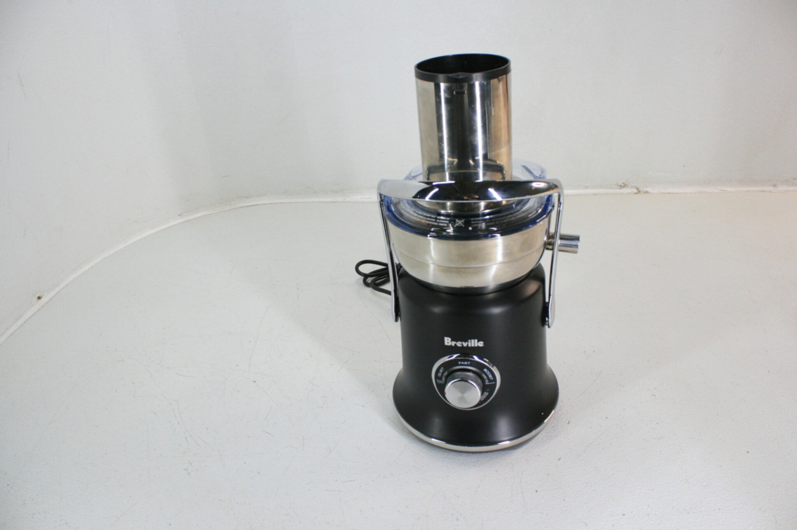 Breville BJE830BTR1 Juice Fountain Cold XL Juicer Black Truffle 13" x