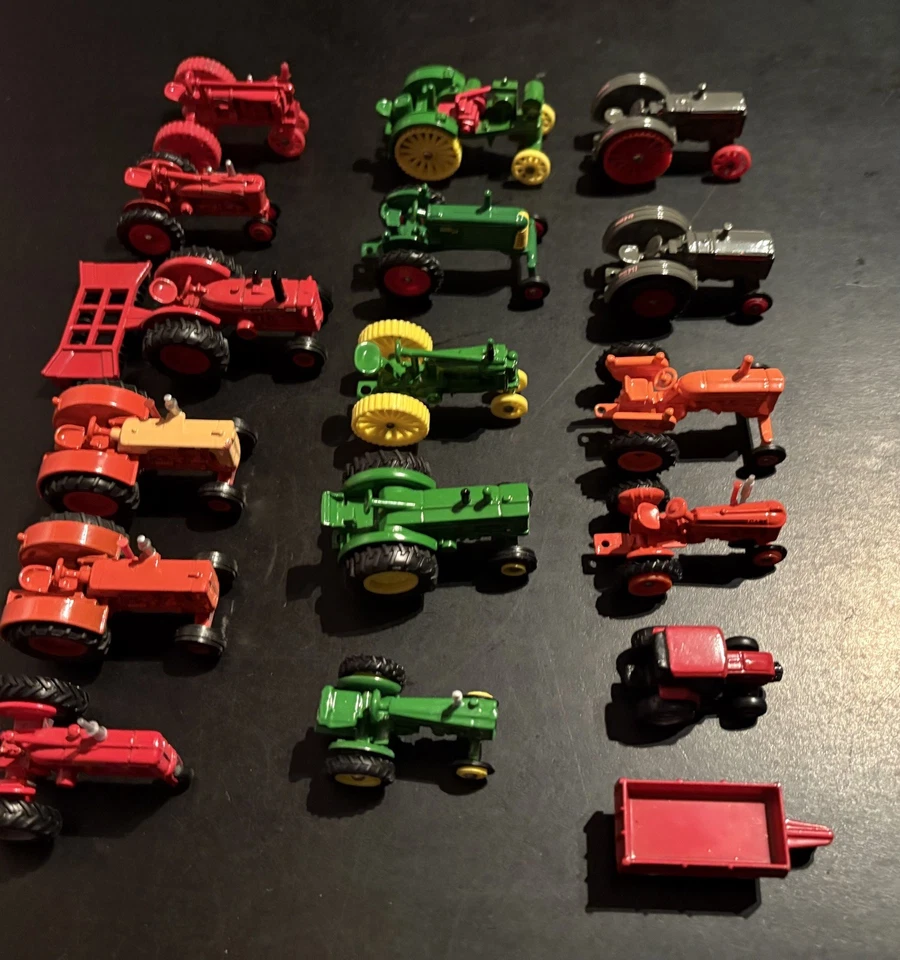 Ertl Farm Toy Tractors / Lot of 16 / - Image 2 of 4