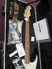 Las mejores ofertas en Fender Stratocaster en muy buena condición