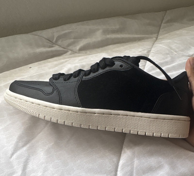 Women s Nike Air Jordan 1 Low Top Lace-Up Sneakers Black/White Rubber Outsole