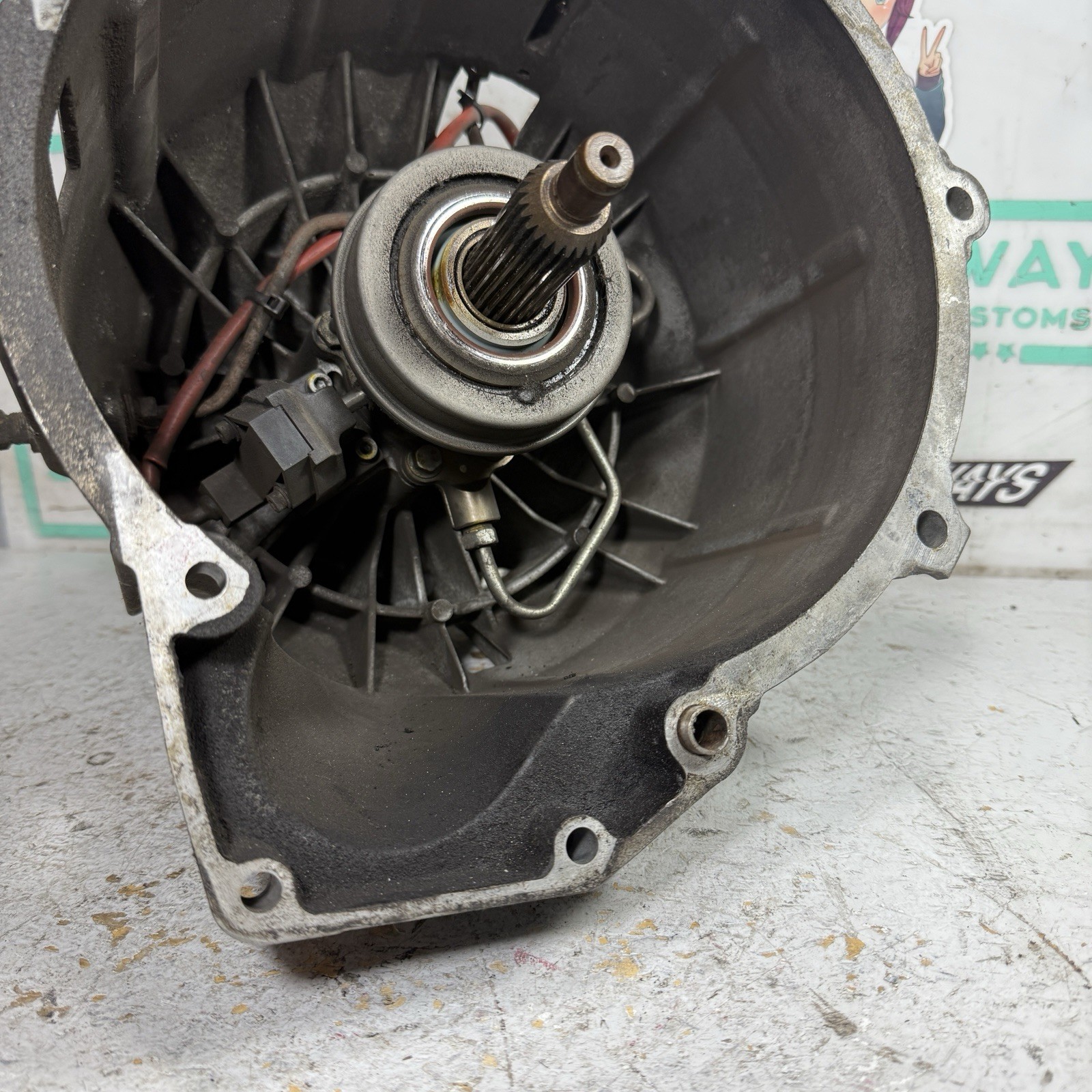 04-08 Maserati Quattroporte DuoSelect Engine Bellhousing M139 F136