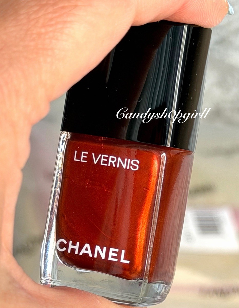 NEW Limited Edition CHANEL Le Vernis Nail Colour Nail Polish (369