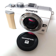 Olympus PEN E-PL1 White Digital Camera Body 12.3MP Tested w/ Battery, Charger