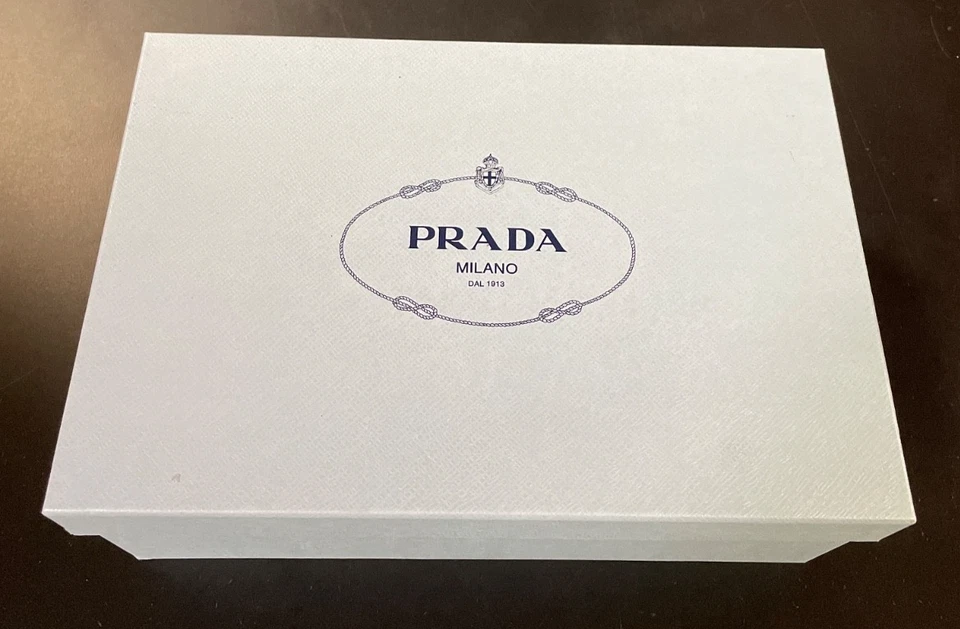 Tacones Prada Calzature Donna Vernice en cereza talla 39 EU Foto 2 de 4
