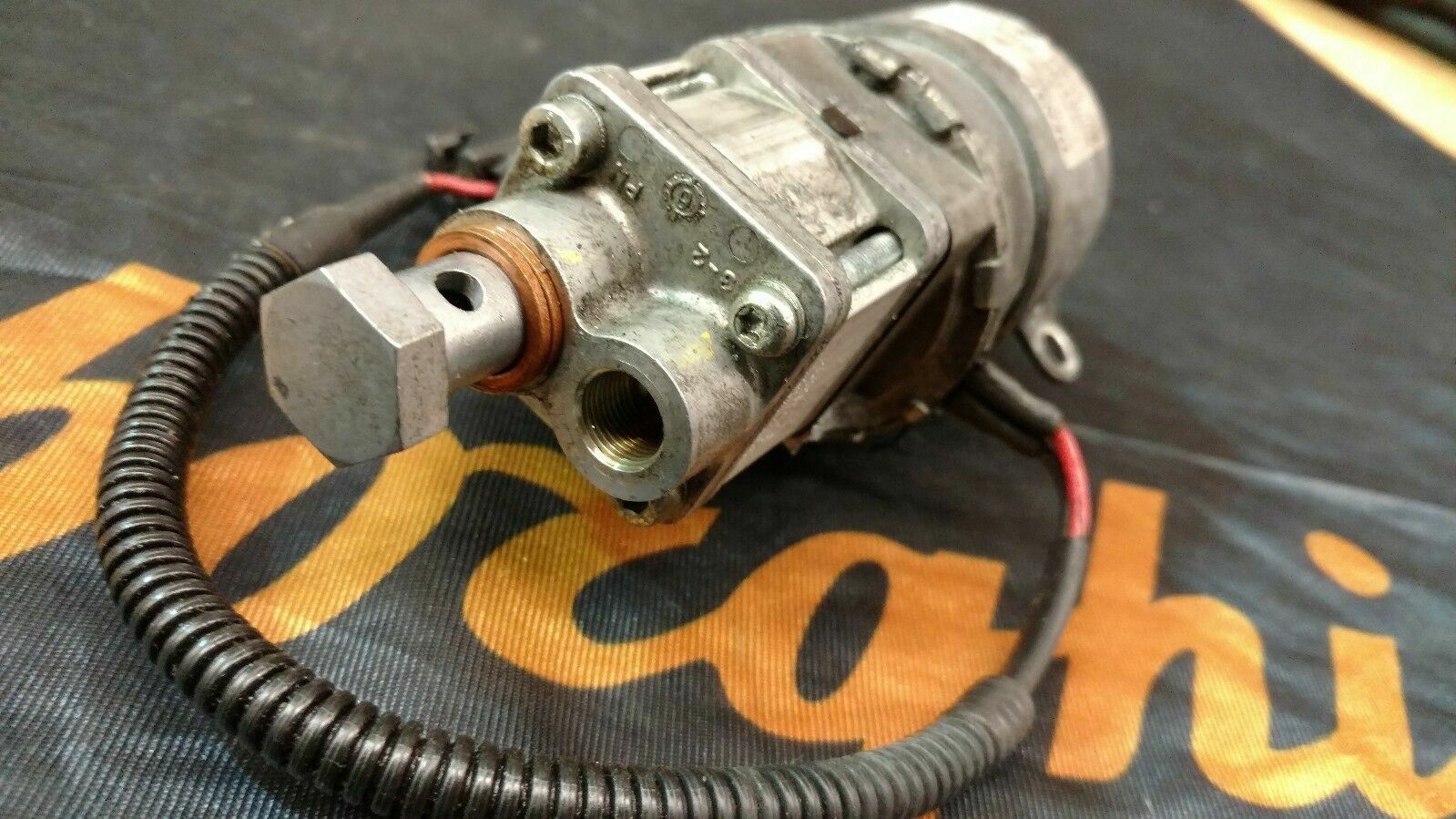 LAMBORGHINI MURCIELAGO LP640 E GEAR PUMP UNIT OEM 086398317