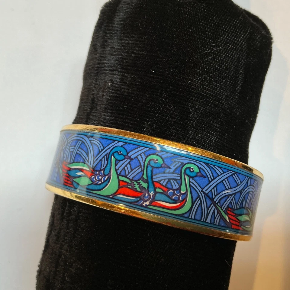 Brazalete Brazalete Ancho HERMES Esmalte PM 65 Borde Dorado PATOS Azul Foto 2 de 4
