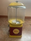 SHELL Gasoline & Oil Bubblegum Machine--25 cent--Beaver brand--works and has key — photo 4