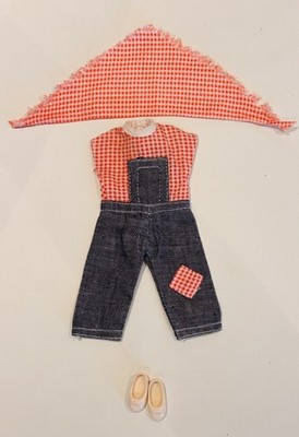    Vintage Pedigree Sindy Patch Puppe Latzhose/Schal und Schuhe