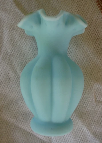 Vintage FENTON Satin Custard Blue Glass 2-tone Ruffle Rim Melon Vase, 5.5" - EUC