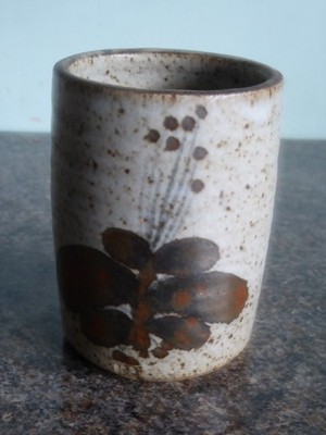 David Leach - Lowerdown - Studiokeramik - Steingut - Vase - Fingerhut