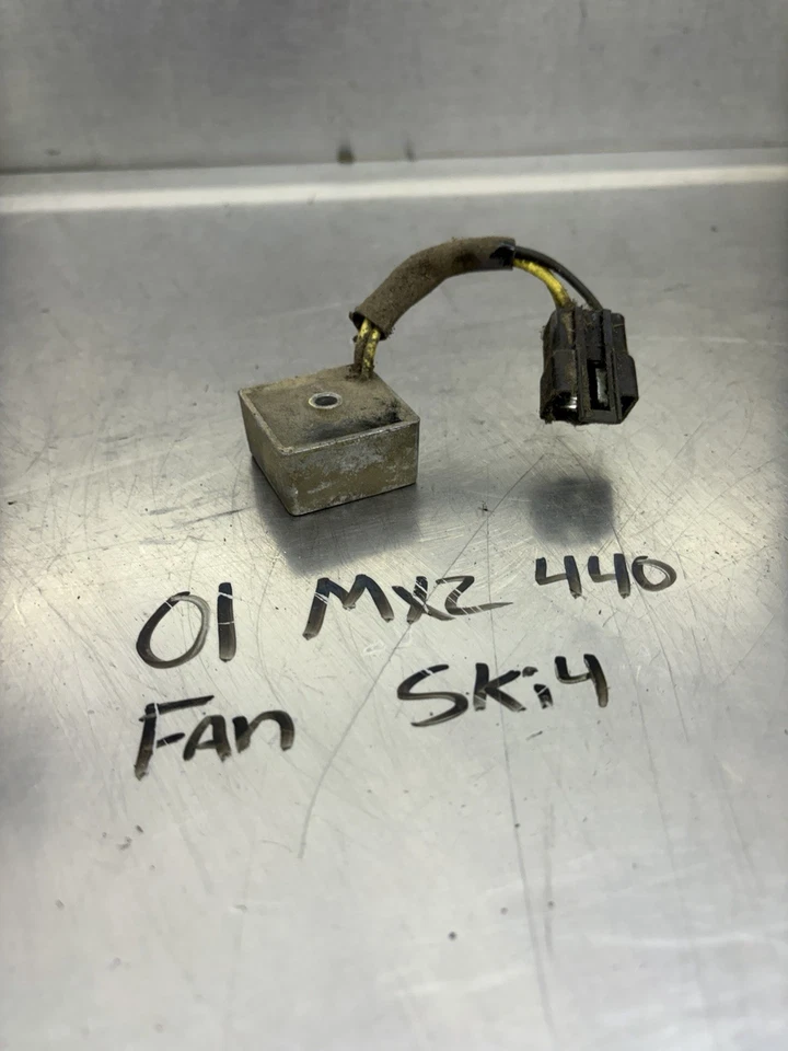 97 98 99 00 01 Ski-Doo Formula MXZ 440 500 Ventilador OEM Regulador de Voltaje Rectificador Foto 2 de 3